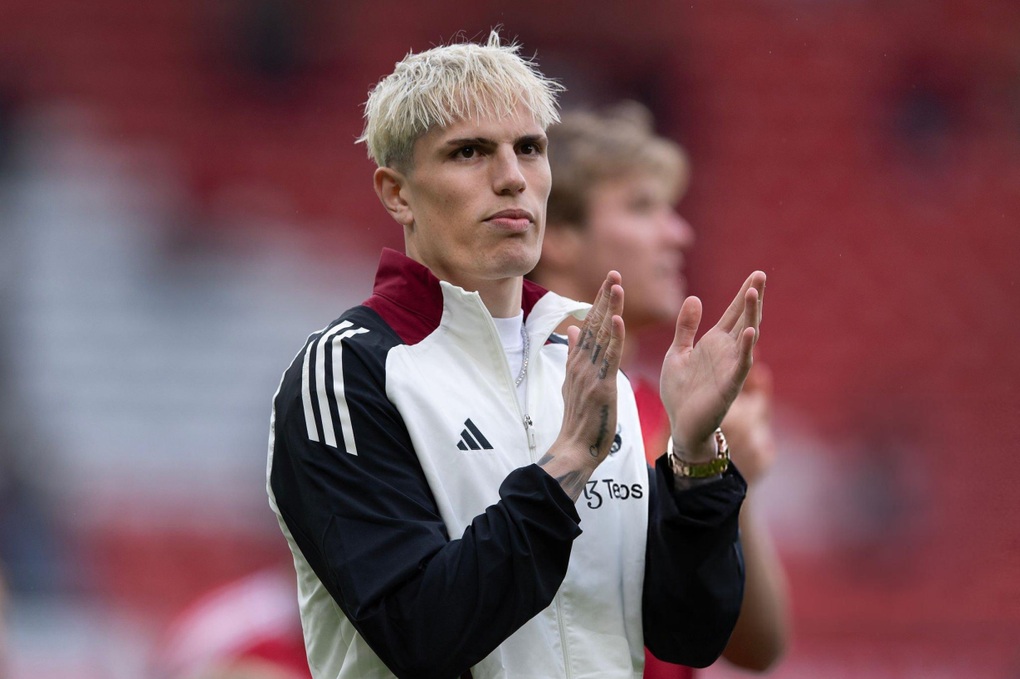 Man Utd sẵn sàng đẩy Garnacho sang Chelsea