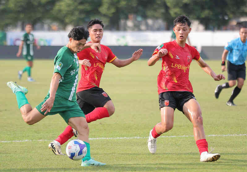Chờ Công Phượng trở lại V-League