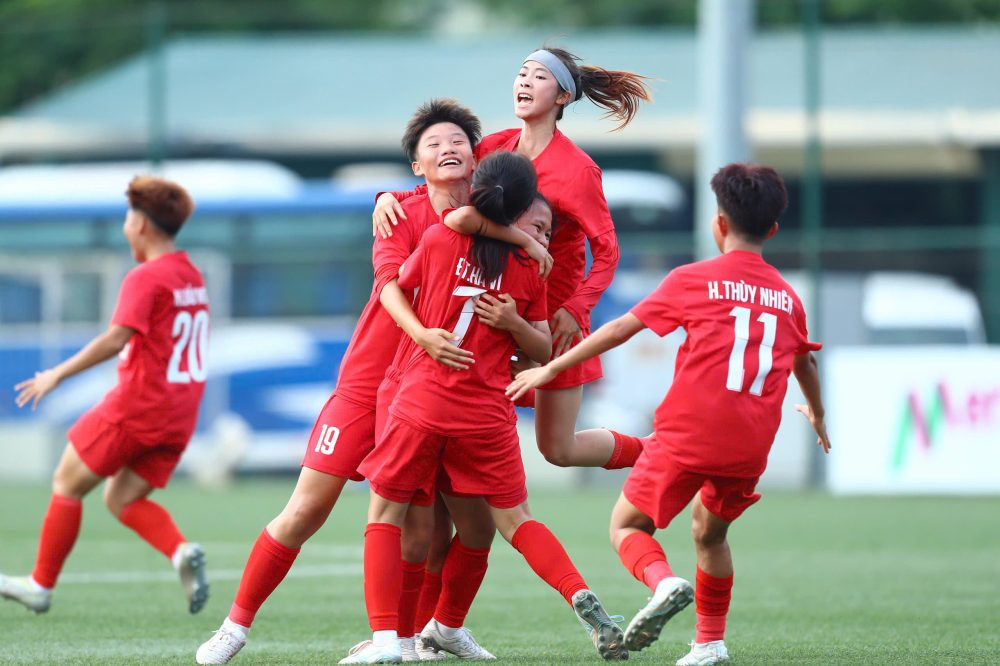 Hà Nội vô địch lượt đi giải U16 bóng đá nữ quốc gia 2025