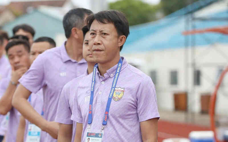 HLV Nguyễn Thành Công bất ngờ chia tay Hà Tĩnh