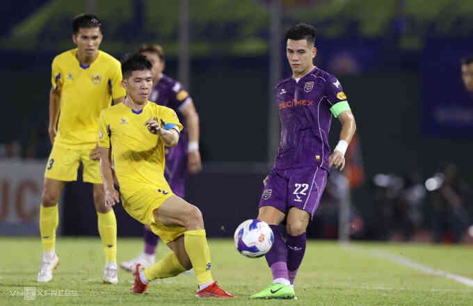 Nhầm số bàn thắng, Nguyễn Tiến Linh mất danh hiệu Vua phá lưới V-League