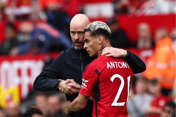 Ten Hag yêu cầu Leverkusen mua Antony