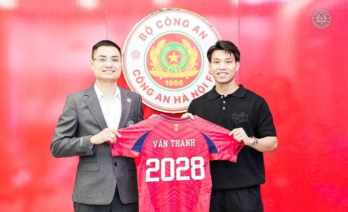 Vũ Văn Thanh gia hạn với CAHN đến 2028