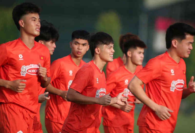 HLV Kim Sang Sik loại Bùi Alex, chốt danh sách U23 Việt Nam