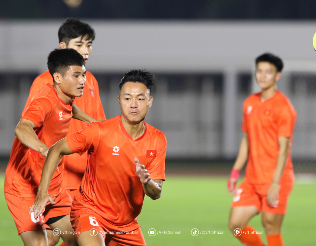 Hậu vệ U23 Việt Nam tiết lộ yêu cầu đặc biệt của HLV Kim Sang Sik