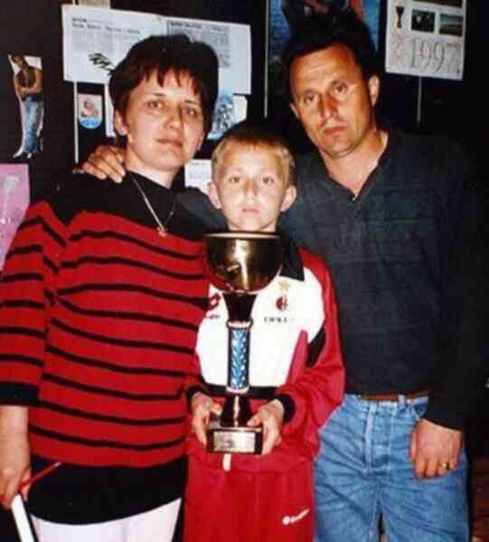 Vì sao Modric chọn Milan?
