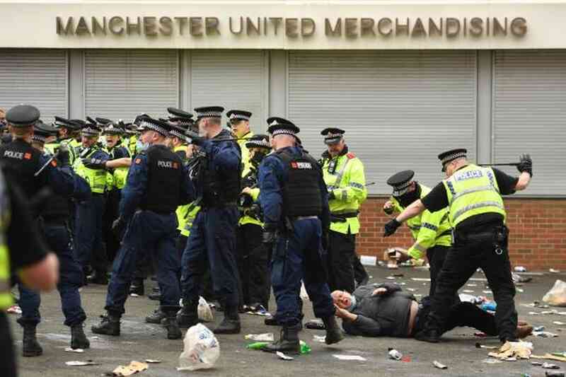 Cổ động viên Man Utd bị bắt nhiều nhất ở mùa giải 2024-25
