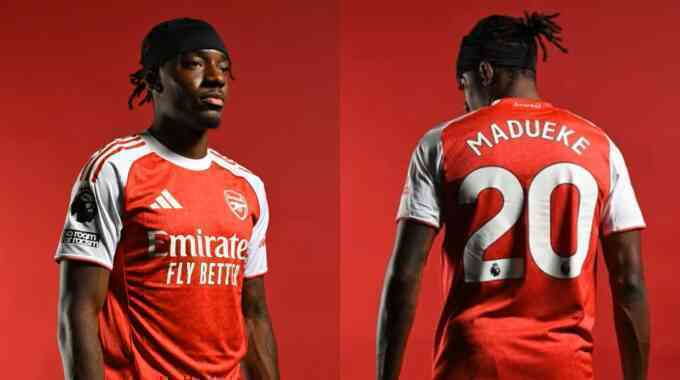 Cựu danh thủ Anh ám chỉ Arsenal có thể bán Saka
