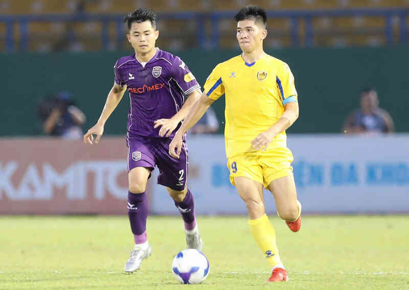 Quảng Nam rút khỏi V-League, đội của Công Phượng sáng cửa lên thay