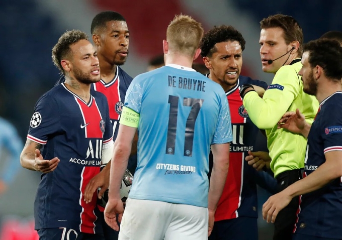 Tin bóng đá - Cựu trọng tài Đức lật tẩy chiêu trò ăn vạ của Neymar