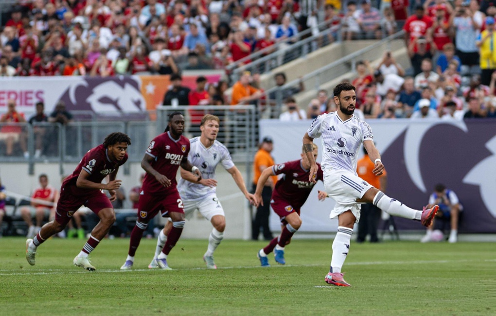 Fernandes lập cú đúp giúp Man Utd hạ West Ham