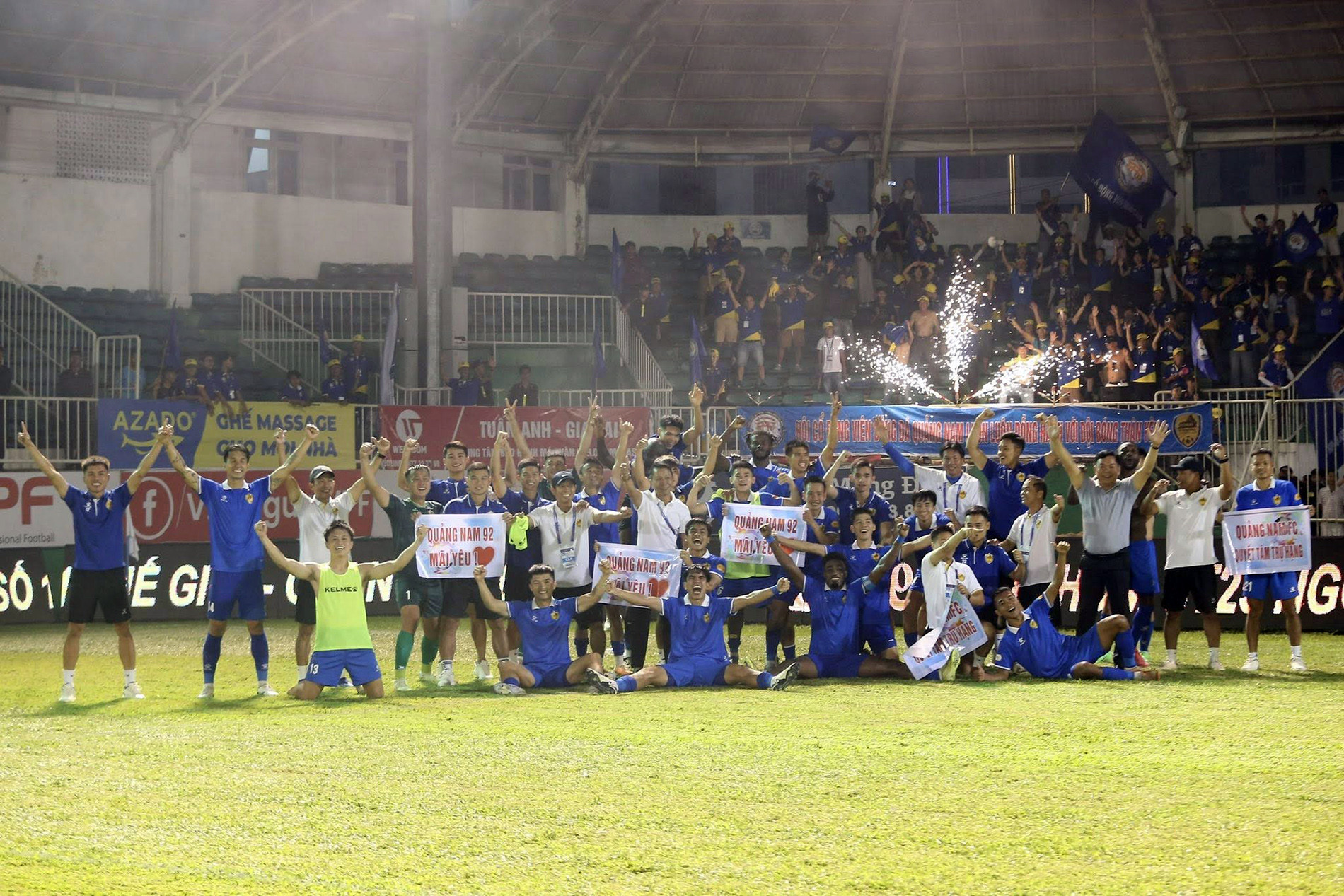 CLB Quảng Nam vẫn dự V-League, đội của Công Phượng chưa thể lên hạng
