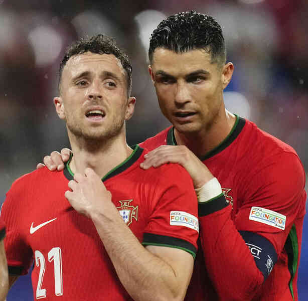 Diogo Jota và con đường bóng đá chưa từng bằng phẳng