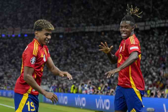 Nhà vô địch Euro 2024 lật kèo với Barca