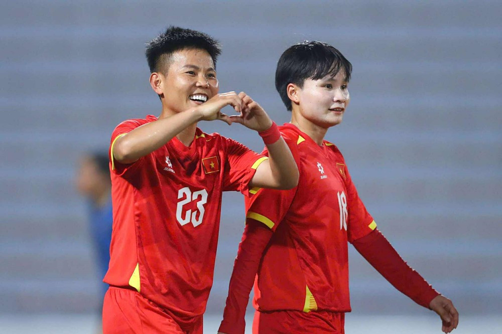 tuyen nu viet nam.jpg