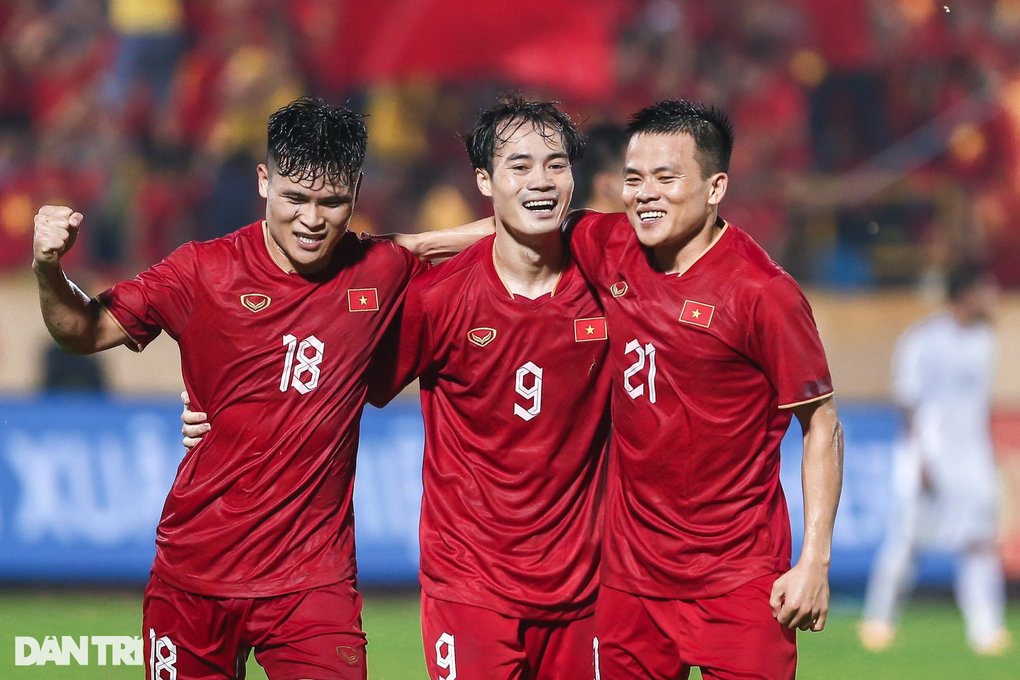 CĐV Đông Nam Á phản ứng khi tuyển Việt Nam đặt mục tiêu dự World Cup