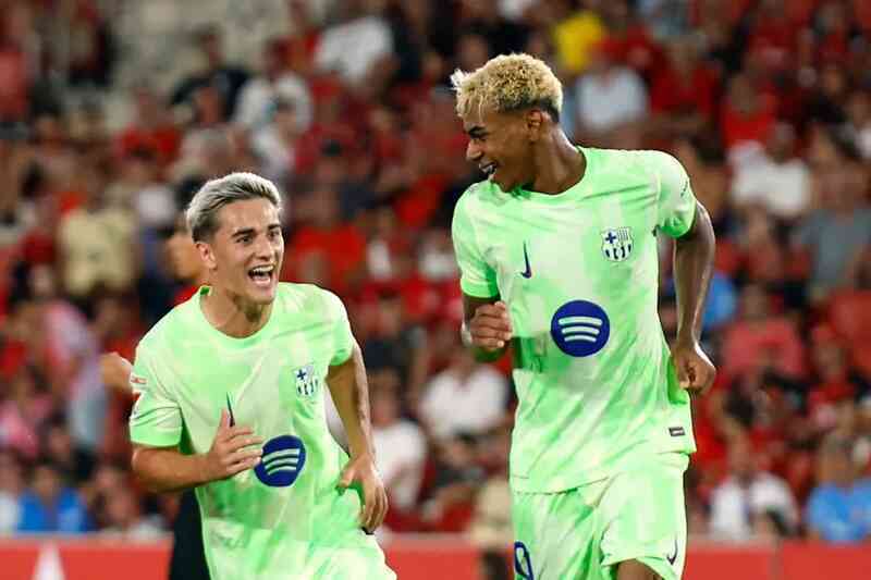 Lamine Yamal tỏa sáng, Barcelona thắng tưng bừng ở trận mở màn La Liga