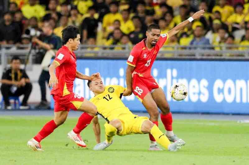 Bóng đá Malaysia gặp sự cố, tuyển Việt Nam có cơ hội ở vòng loại Asian Cup