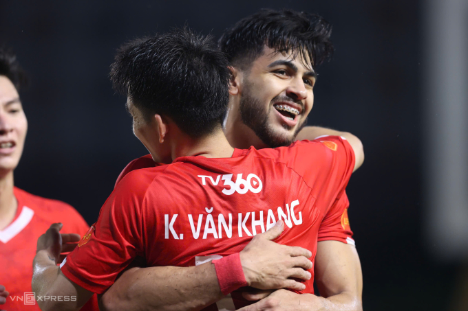 Bùi Tiến Dũng đưa Thể Công lên thứ 3 V-League