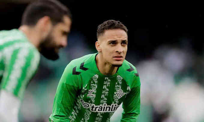 Màn kéo co giữa Man Utd và Betis về thương vụ Antony