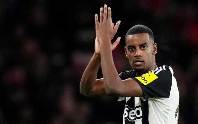 Liverpool cuỗm Isak, Newcastle hụt hơi chuyển nhượng