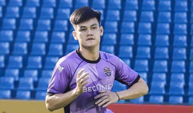 Sau Vĩ Hào, đến lượt Tấn Tài báo tin vui cho HLV Kim Sang Sik