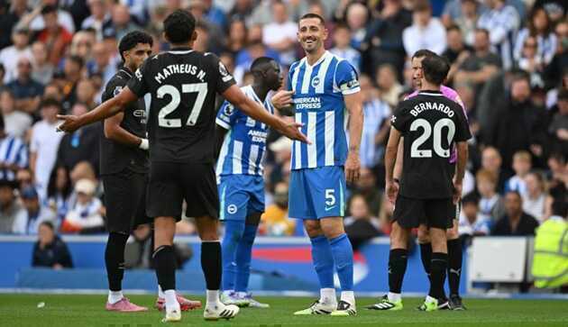 Tử huyệt của Man City mở ra thời cơ cho Man United