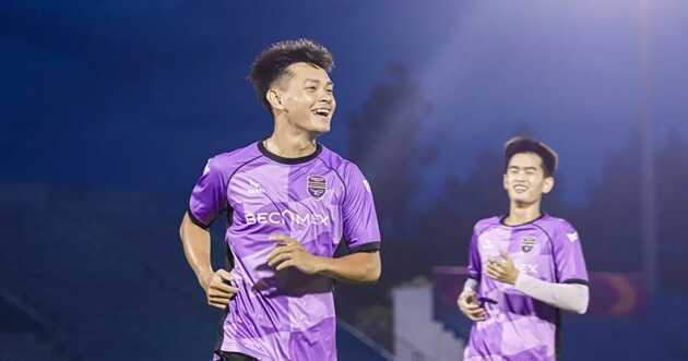 Bùi Vĩ Hào tập luyện trở lại nhưng bị gạch tên ở V-League