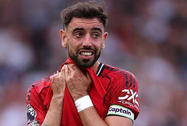 Fernandes phản bác chỉ trích từ Keane và Neville