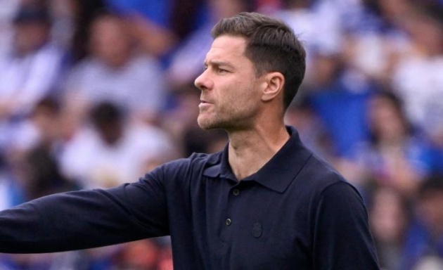 Xabi Alonso: ~Thẻ đỏ của Huijsen là thẻ vàng trong mắt tôi~