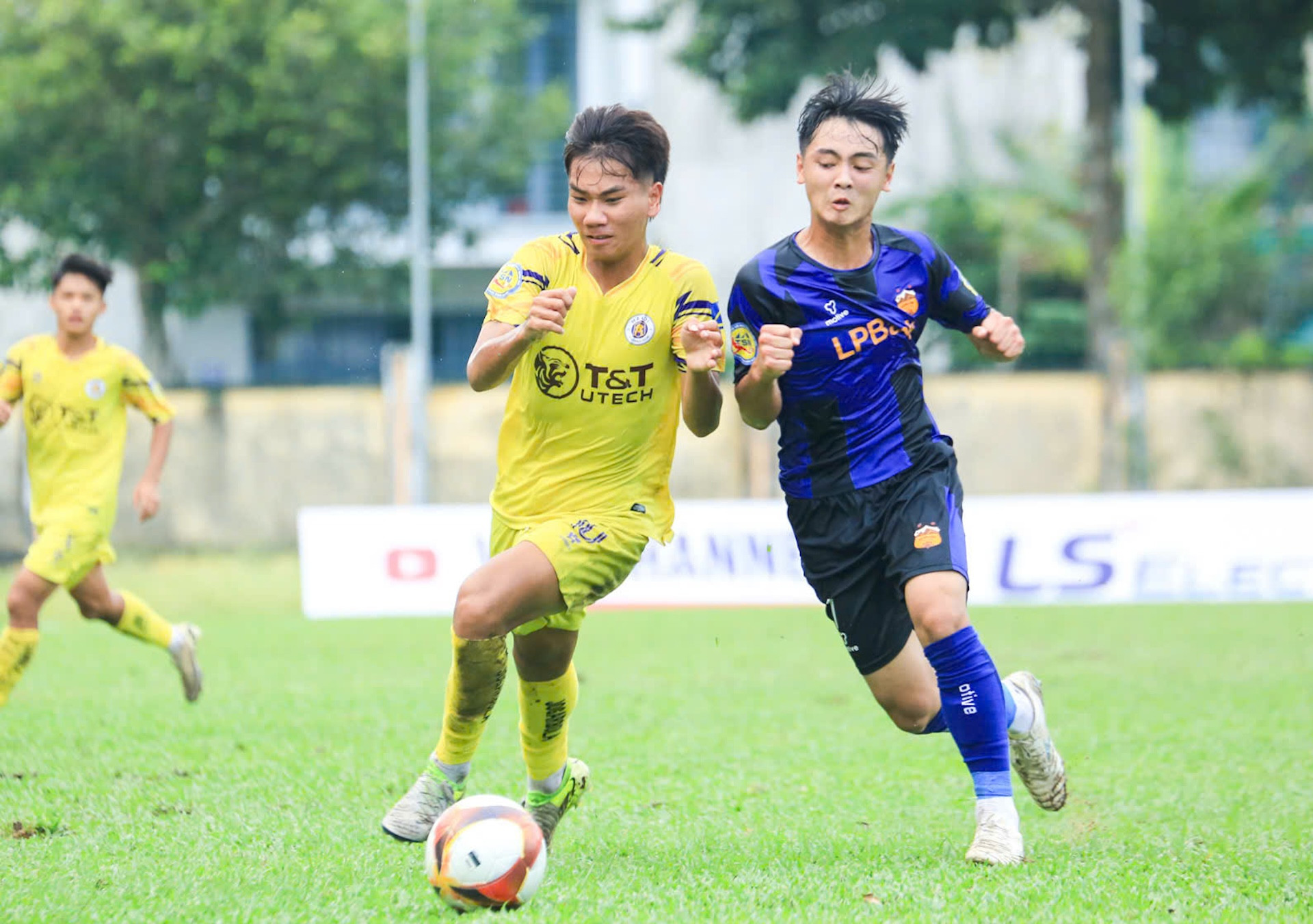 Khởi tranh VCK U17 Quốc gia 2025: SLNA, Hà Nội và PVF-CAND ra quân thắng lợi