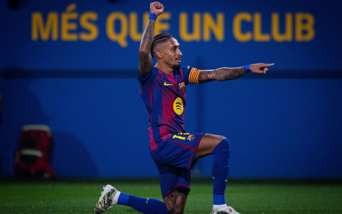 Barca phải tắm muộn sau trận thắng Valencia 6-0