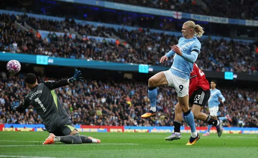 Haaland vượt mặt Rooney, ghi dấu ấn lịch sử ở derby thành Manchester