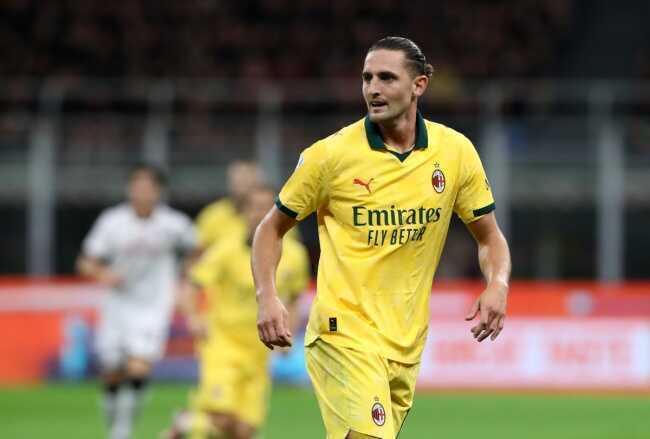 Rabiot trong màu áo Milan.