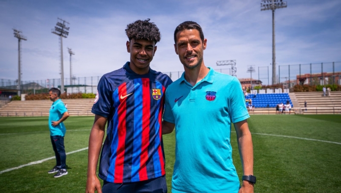 `Nhược điểm duy nhất của Yamal so với Messi là mạng xã hội`