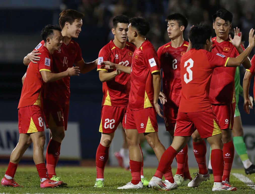 FIFA báo tin không vui cho tuyển Việt Nam