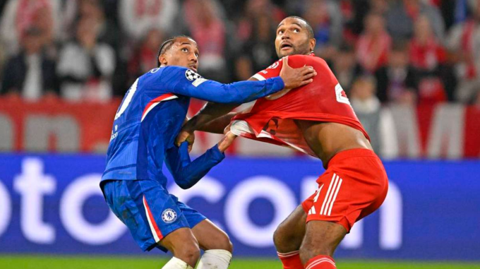 HLV Chelsea chỉ trích trọng tài sau khi thua Bayern