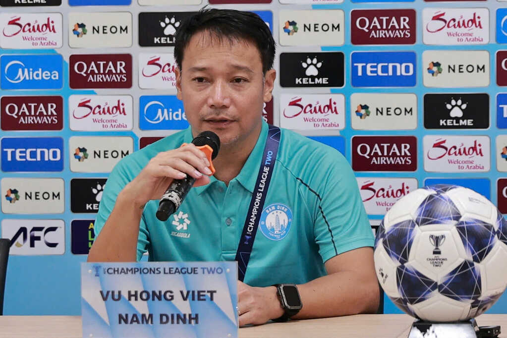 Thắng đậm đội bóng Thái Lan, HLV Nam Định nói gì?