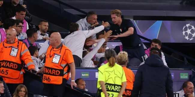 Conte: ~Tôi cảm thấy rất tiếc cho De Bruyne~