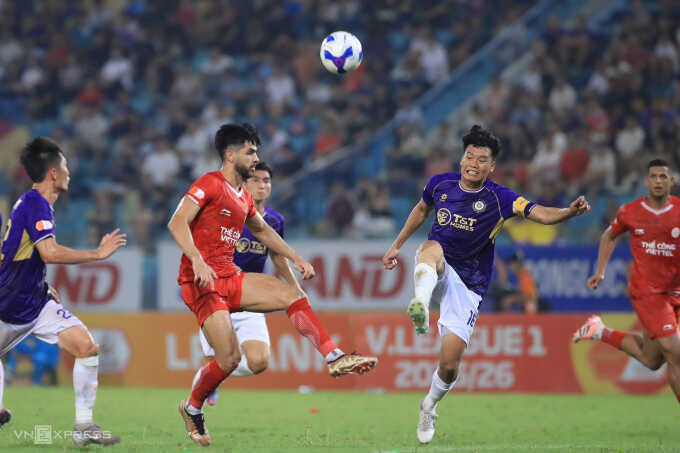Hà Nội FC chưa biết thắng sau khi thay HLV