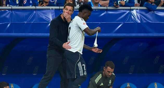 Xabi Alonso điều chỉnh cách sử dụng Vinicius tại Real