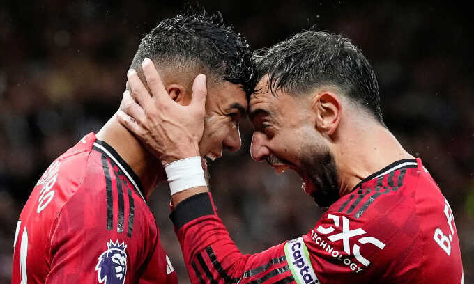Man Utd thắng Chelsea trong trận cầu hai thẻ đỏ
