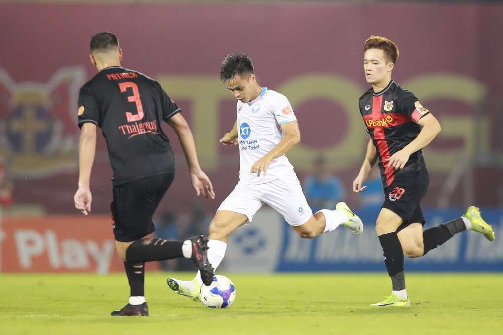 Hoàng Đức toả sáng, CLB Ninh Bình đánh bại Nam Định ở V-League