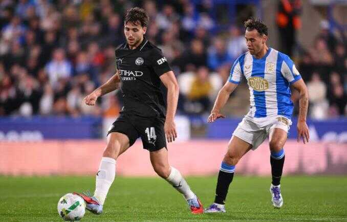 Nico Gonzalez có màn trình diễn đầy ấn tượng trước Huddersfield Town.