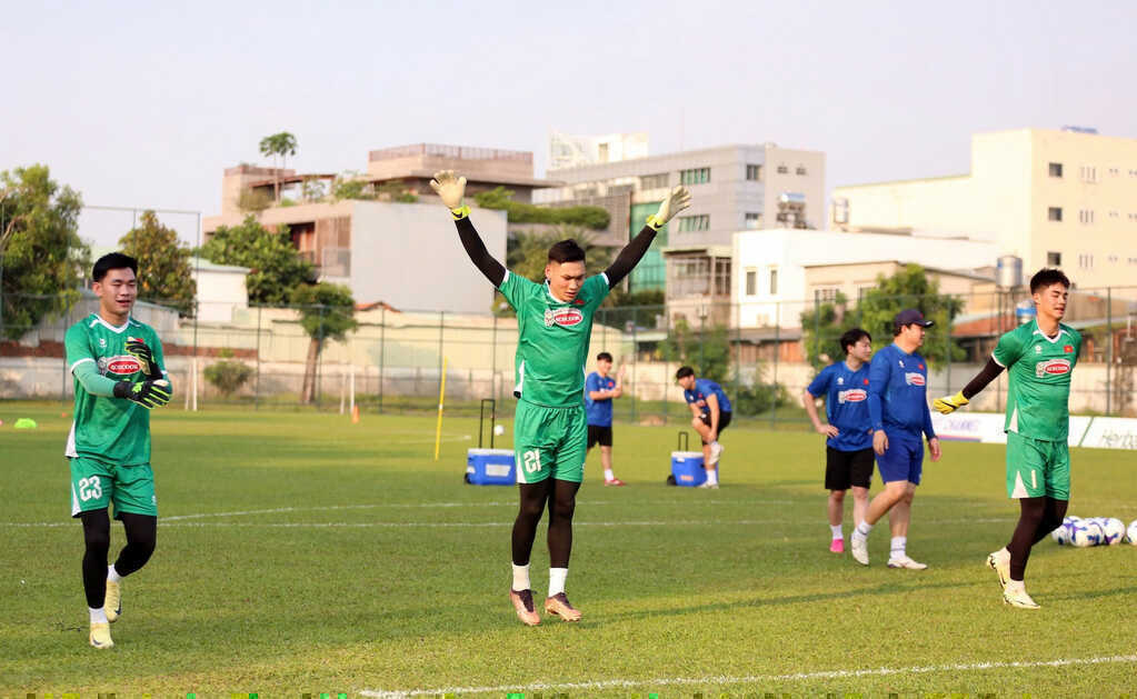 Tuyển Việt Nam: Ai khiến HLV Kim Sang Sik khó xử?
