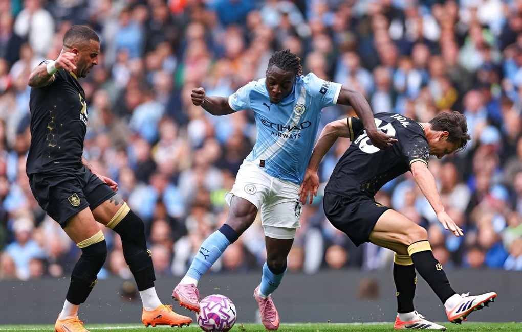 Haaland lập cú đúp, Man City thắng tưng bừng trước Burnley