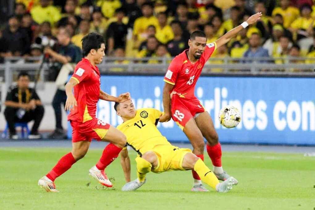 Phản ứng của CĐV Đông Nam Á khi bóng đá Malaysia gian lận nhập tịch cầu thủ