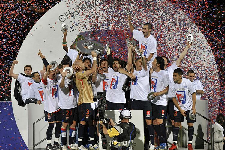 Lyon thống trị Ligue đầu thế kỉ 21