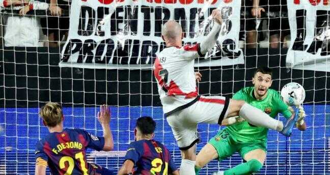Barca có điểm nhờ sự xuất sắc của .