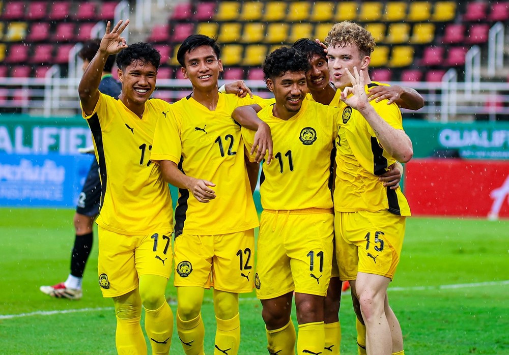 U23 Malaysia thắng trận 7-0, U23 Lào bị kéo trở lại mặt đất